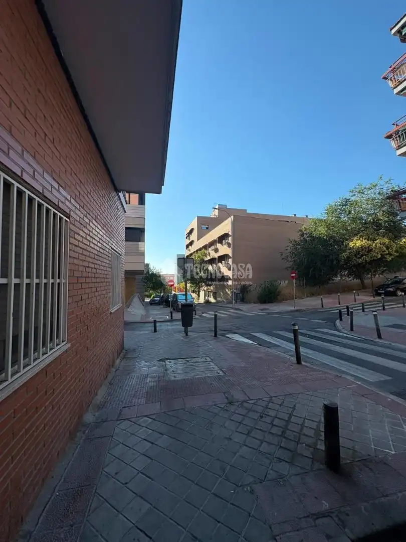 Vista exterior de Piso en venta en Madrid