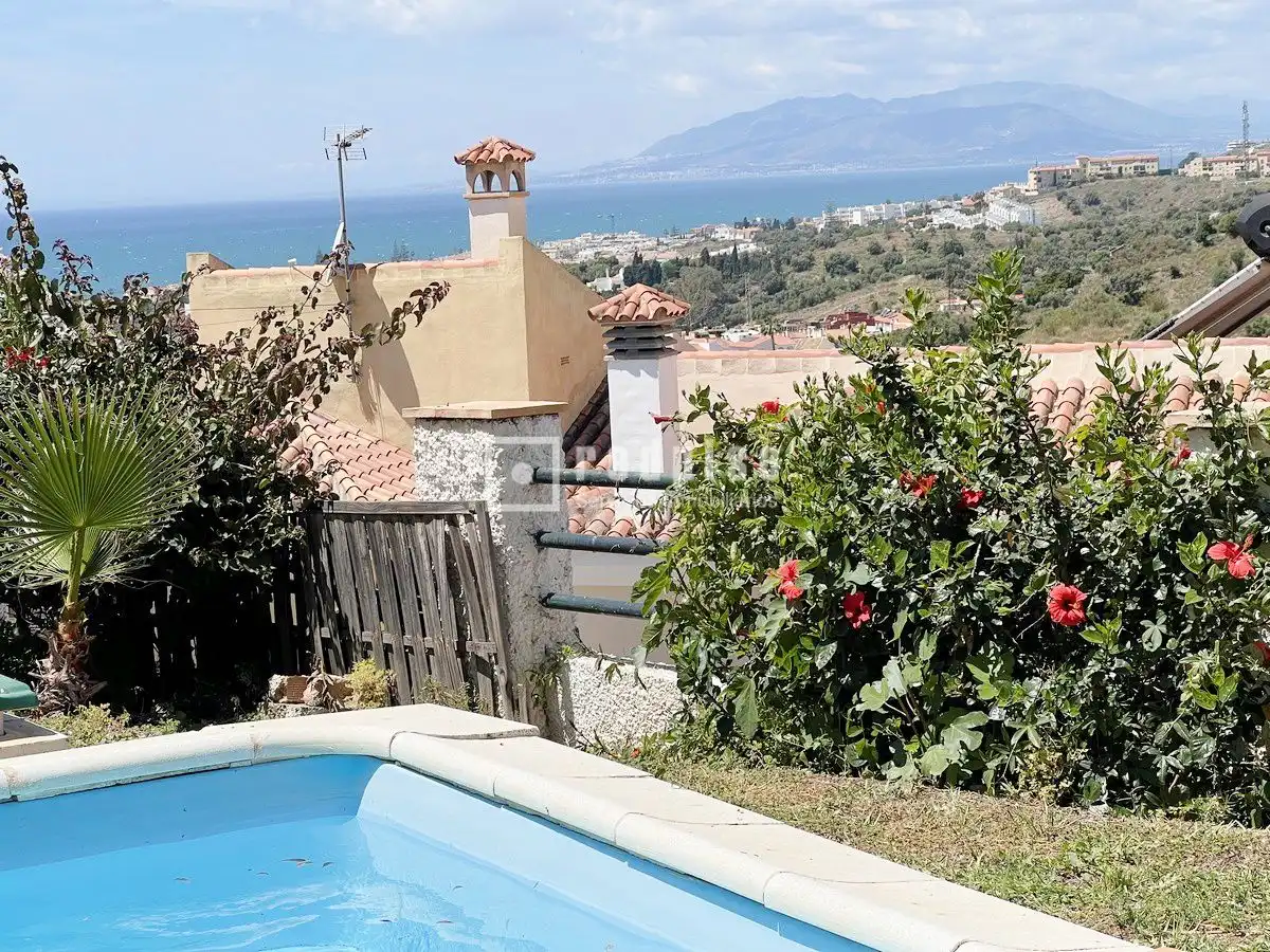 Vista exterior de Casa o chalet en venta en Vélez-Málaga