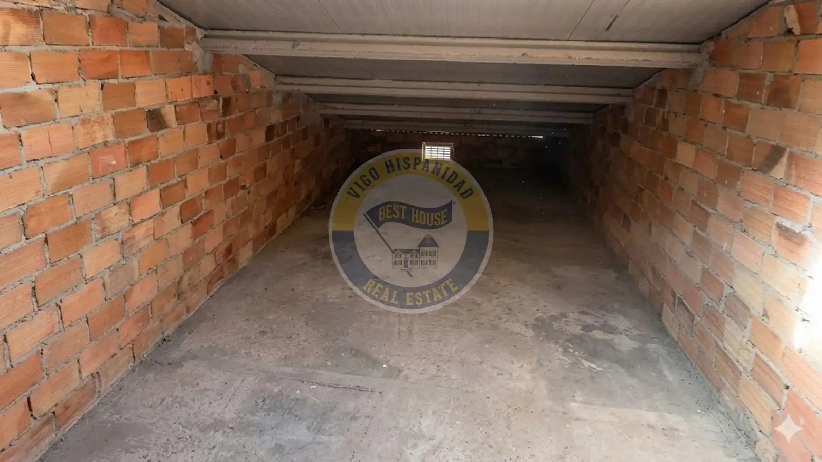 Parking of Flat for sale in Vigo   with Storage room and Furnished