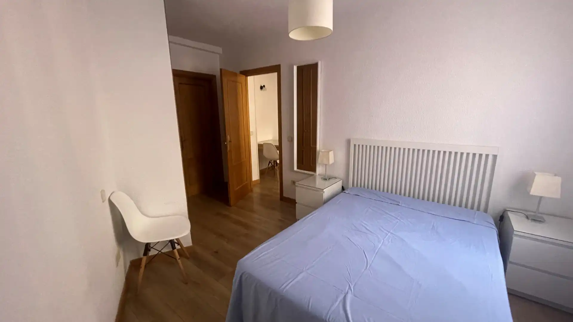 Dormitori de Apartament de lloguer en Alcalá de Henares amb Aire condicionat, Calefacció i Moblat