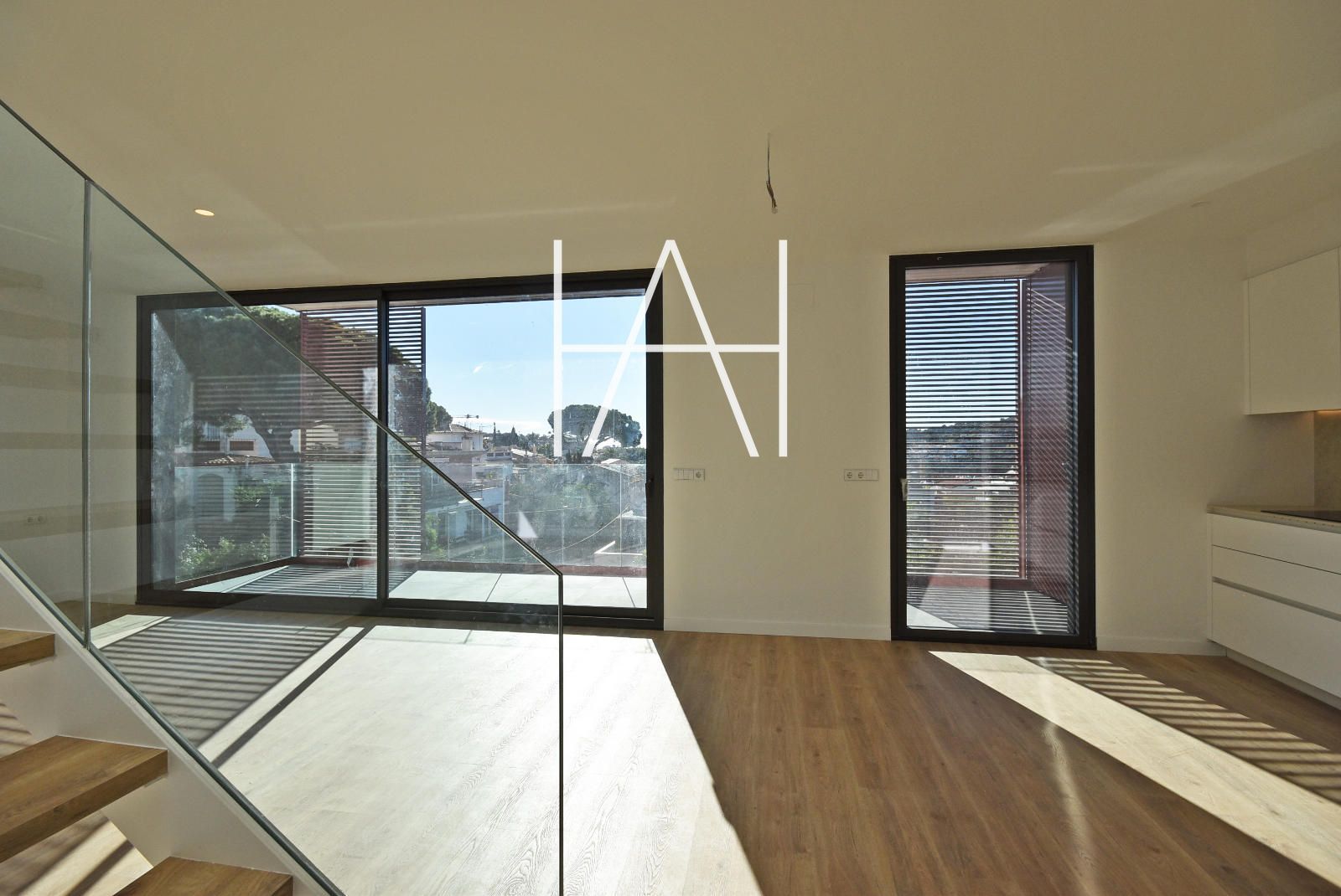 Sala d'estar de Àtic en venda en Tiana amb Calefacció, Terrassa i Traster