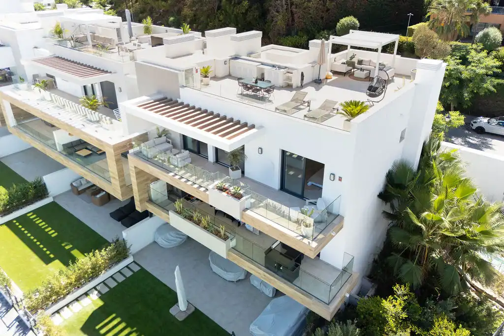 Penthouse with balcony for sale in Estepona Pueblo, imagen 2