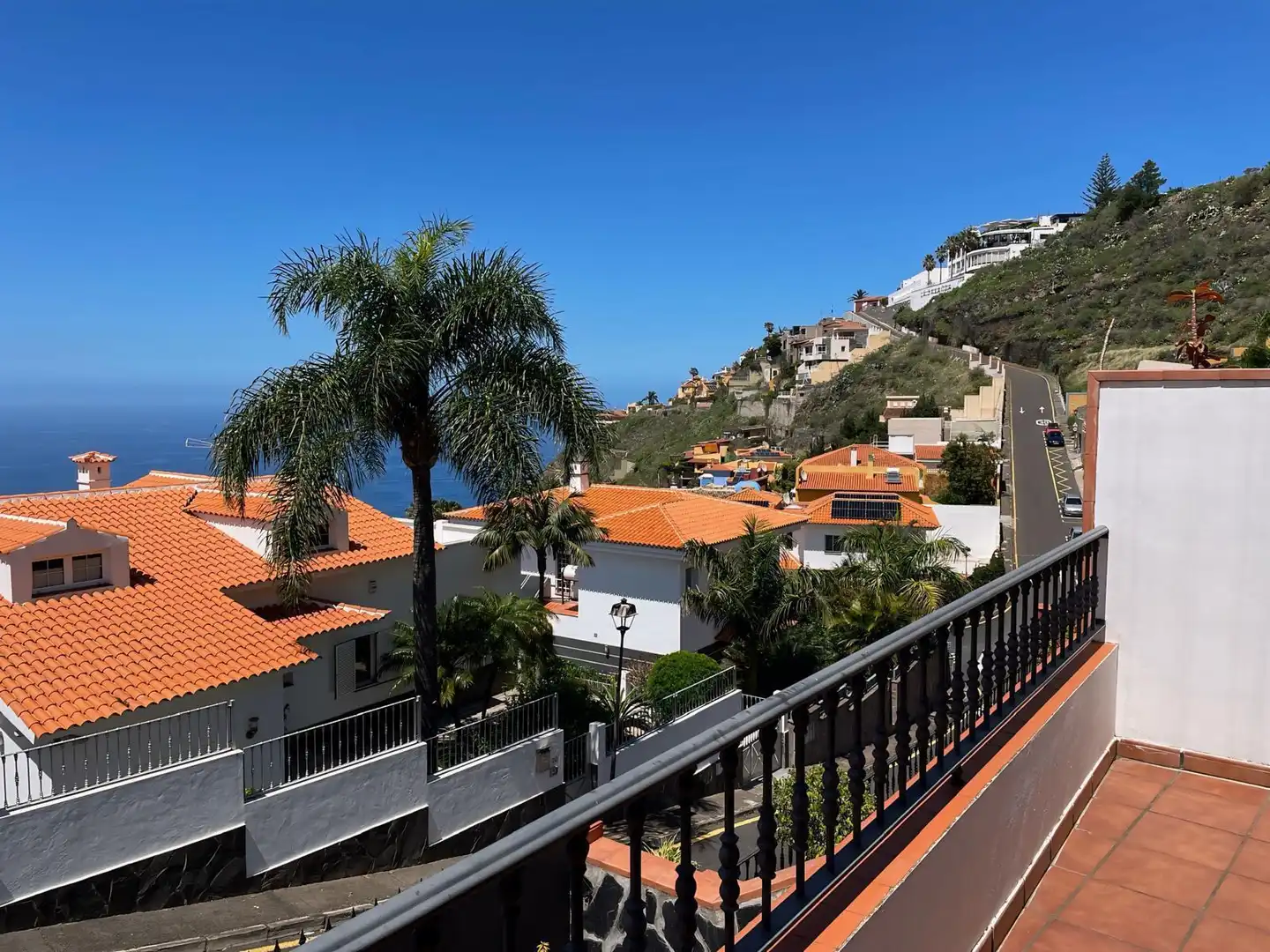 Außenansicht von Einfamilien-Reihenhaus zum Verkauf in El Sauzal mit Terrasse, Abstellraum und Schwimmbad