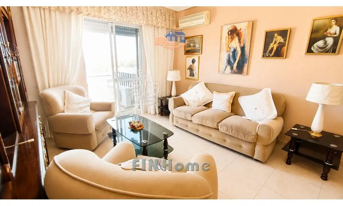 Sala de estar de Piso en venta en Sevilla con Amueblado