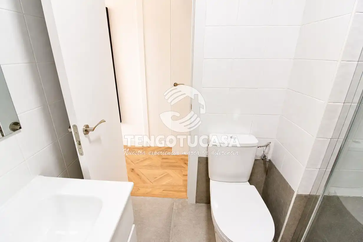 Baño de Piso en venta en Pinto con Aire acondicionado, Calefacción y Parquet