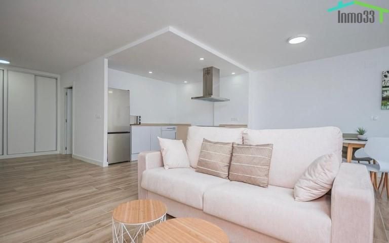 Study to rent in Plaça de la Generalitat, Centro Urbano
