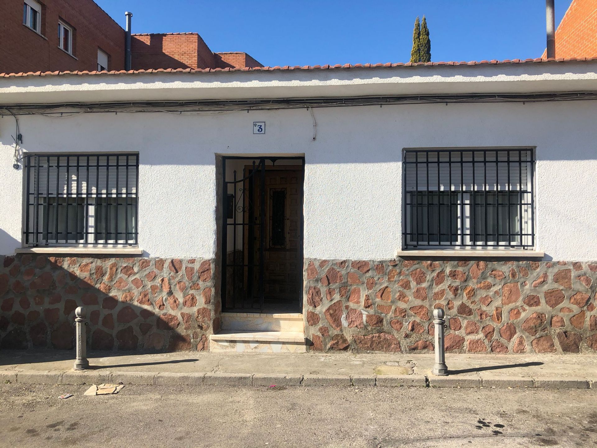 Exterior view of House or chalet for sale in Yuncos  with Heating and Private garden