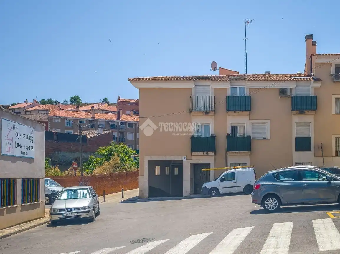 Parking de Piso en venta en Campo Real con Balcón
