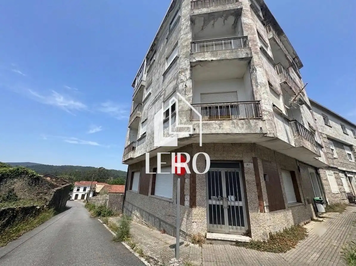 Vista exterior de Edificio en venta en Catoira