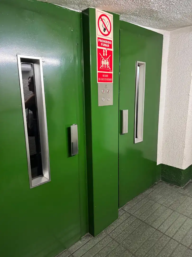 Einzelparkplatz mit Aufzug zur Miete in Carrer de la Diputació, imagen 7