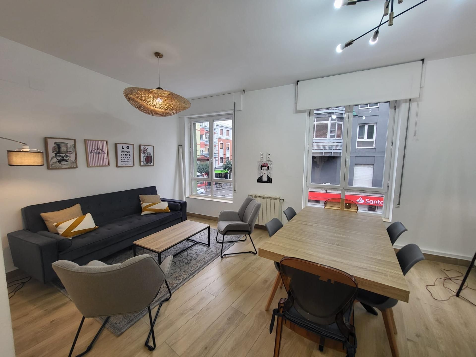 Living room of Flat for sale in León Capital   with Air Conditioner, Heating and Furnished