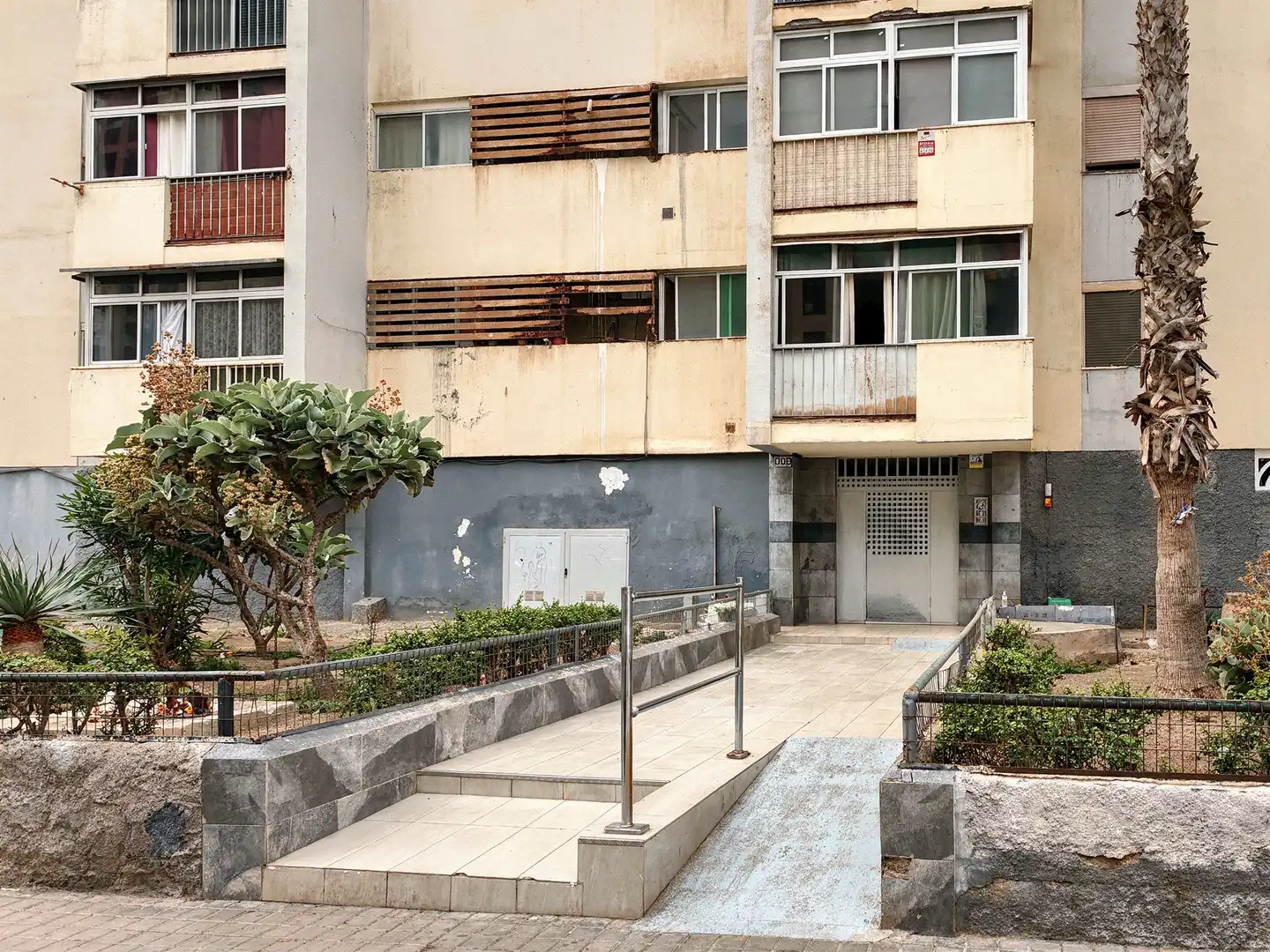 Vista exterior de Pis en venda en Las Palmas de Gran Canaria amb Terrassa
