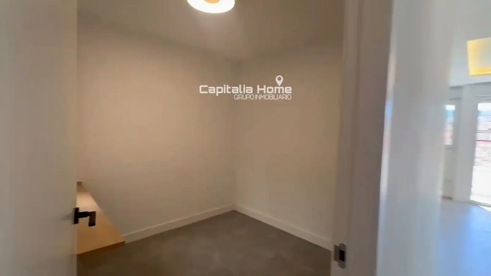 Attic for sale in Alcoy / Alcoi  with Terrace and Storage room