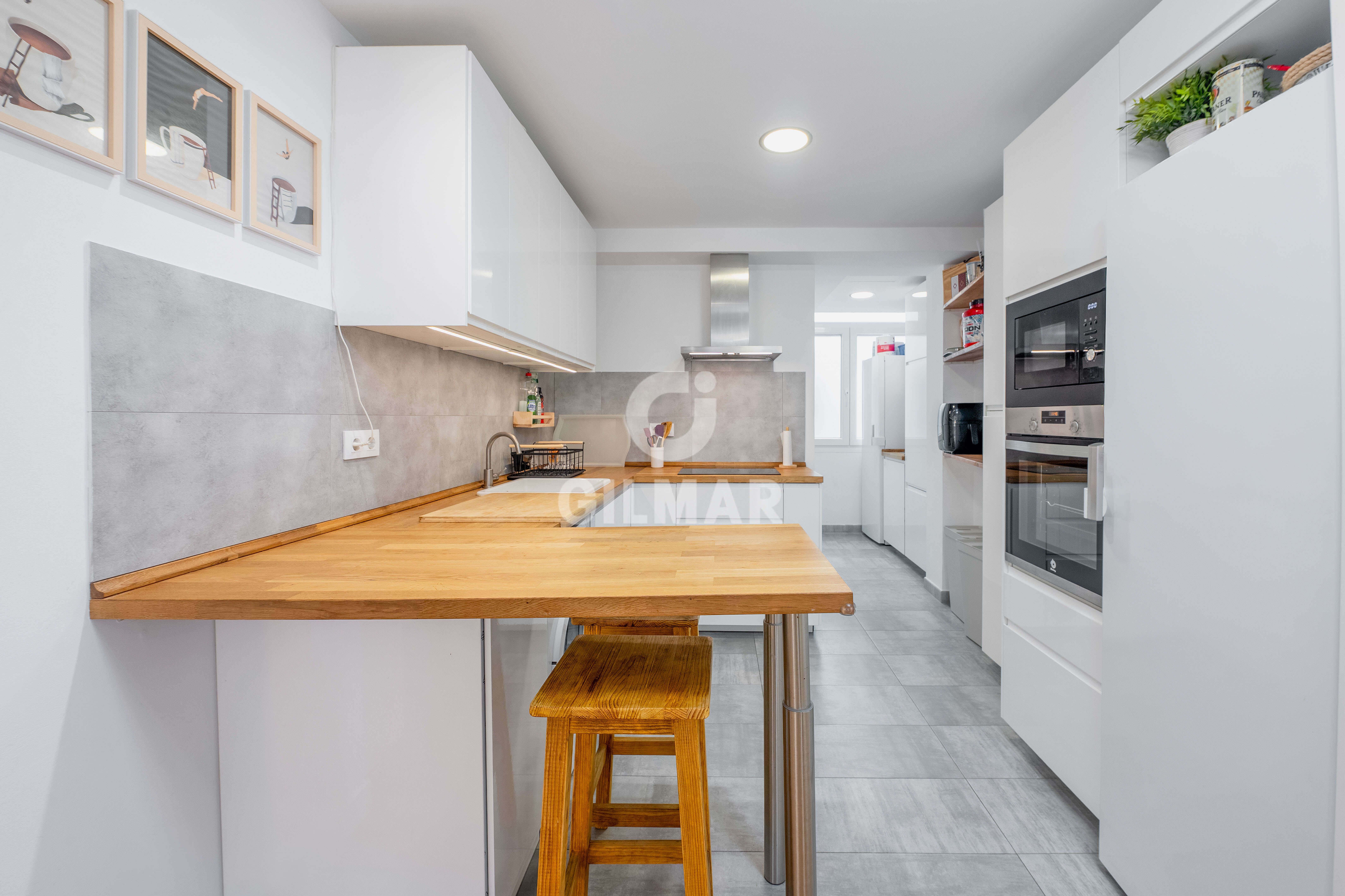 Kitchen of Flat for sale in San Fernando  with Heating