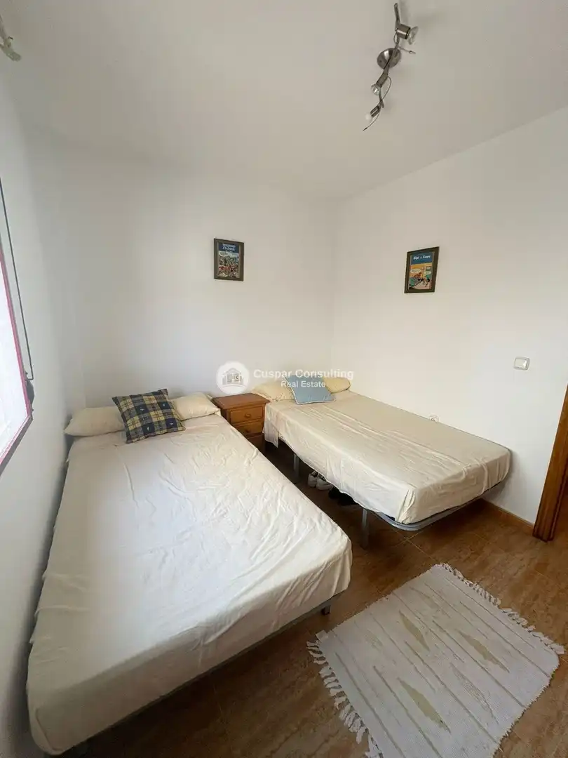 Habitación de Ático en venta en Población de Arroyo con Calefacción y Amueblado
