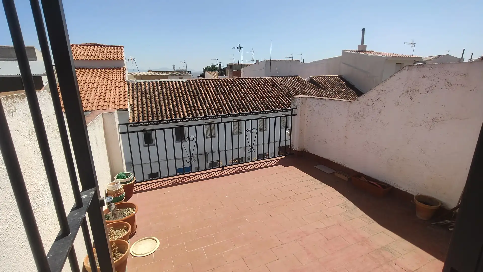 Terrassa de Casa o xalet en venda en Baza amb Moblat