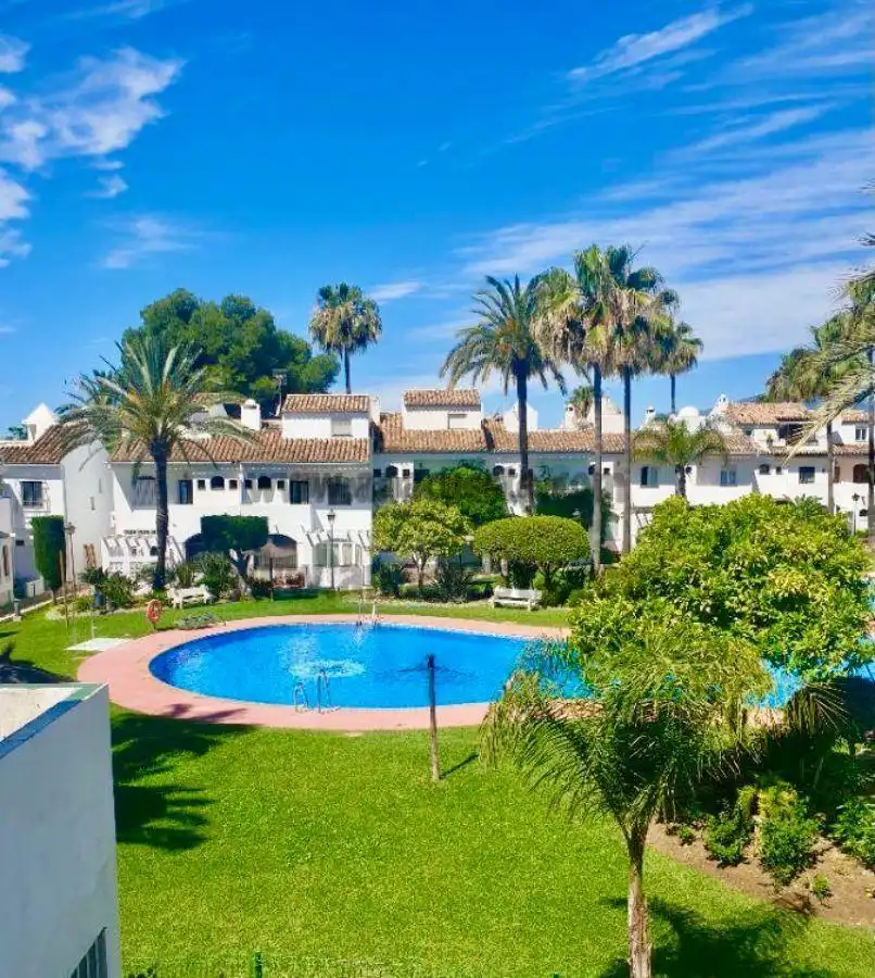 Adosado con terraza en venta en Urb. Las Yucas, imagen 2