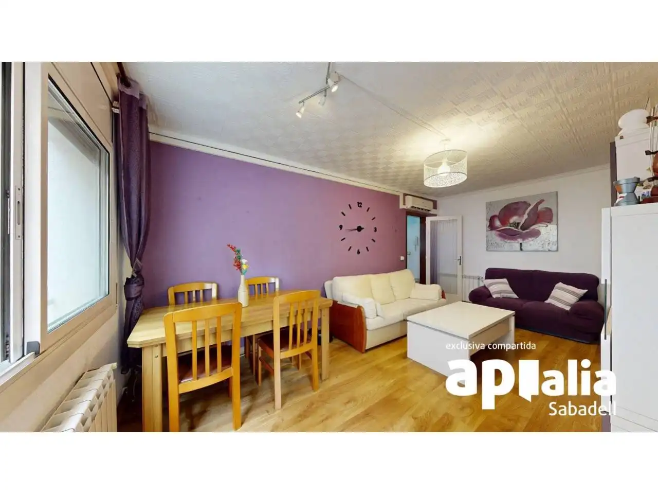 Sala de estar de Piso en venta en Cerdanyola del Vallès con Aire acondicionado, Calefacción y Parquet