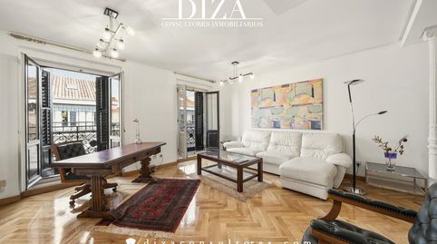 Photo 4 of Flat for sale in De Juan de Mena, Jerónimos, Madrid Capital