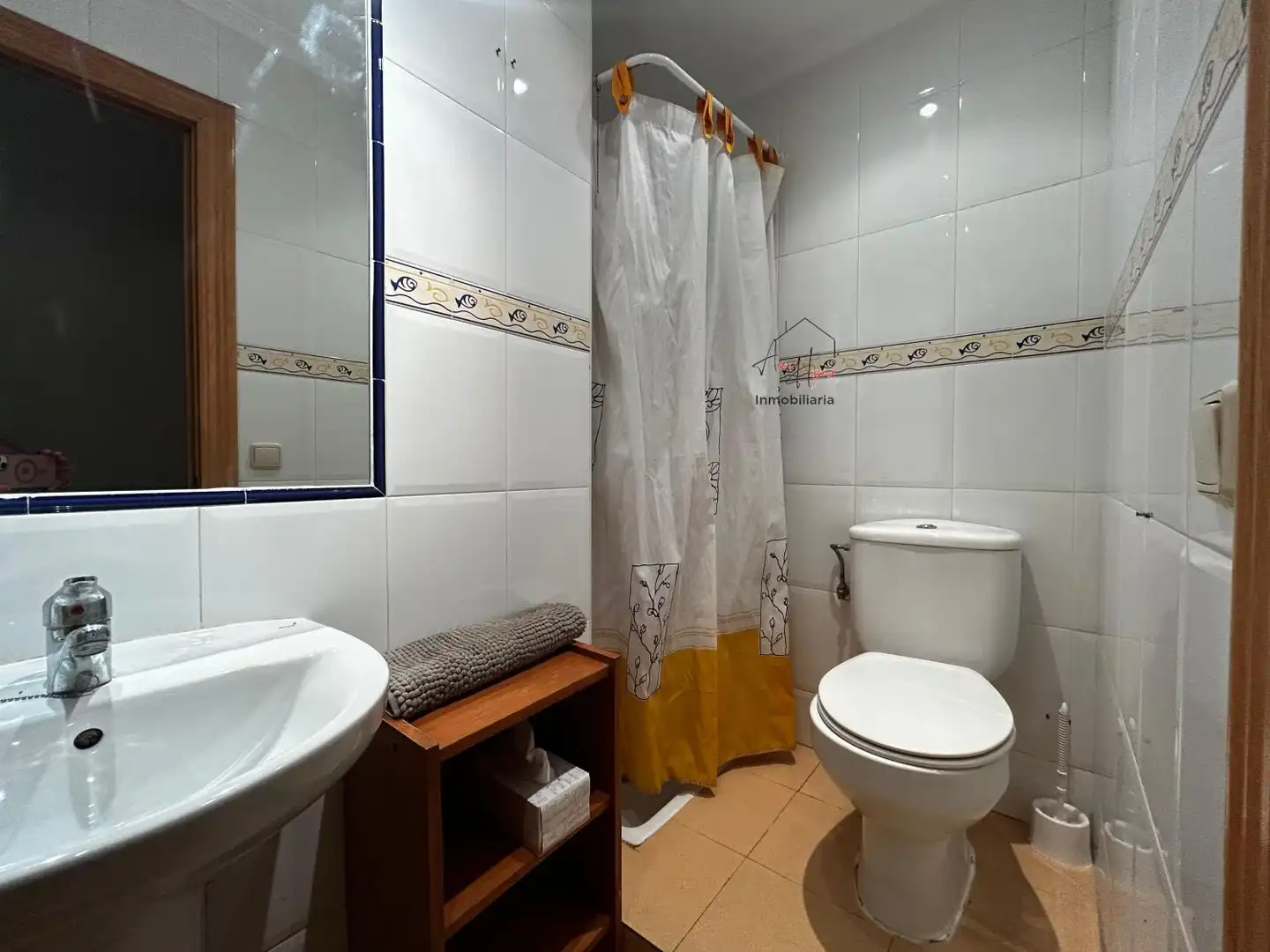Bathroom of Flat for rent in Salamanca  with Heating, Furnished and Balcony