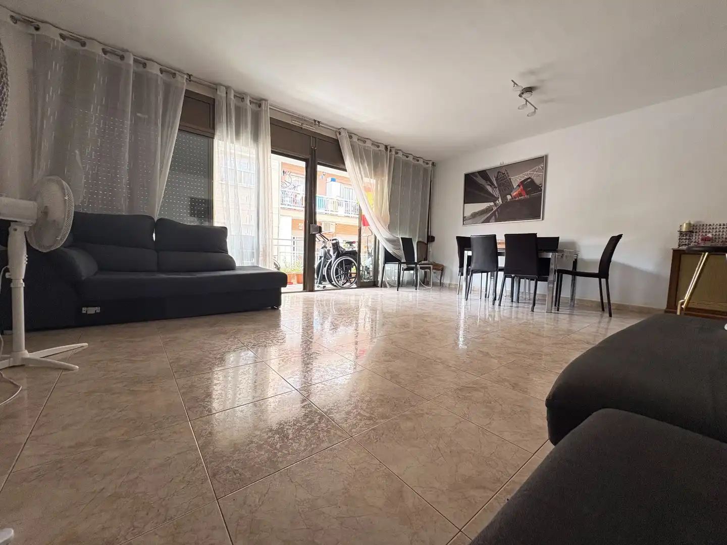 Sala d'estar de Pis en venda en Badalona amb Calefacció i Terrassa