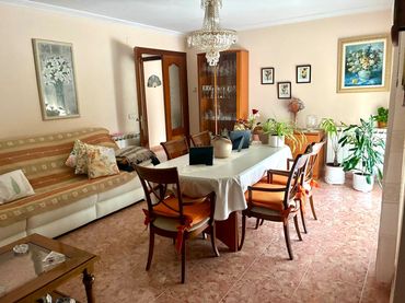 Terraced house with balcony for sale in Canet de Mar