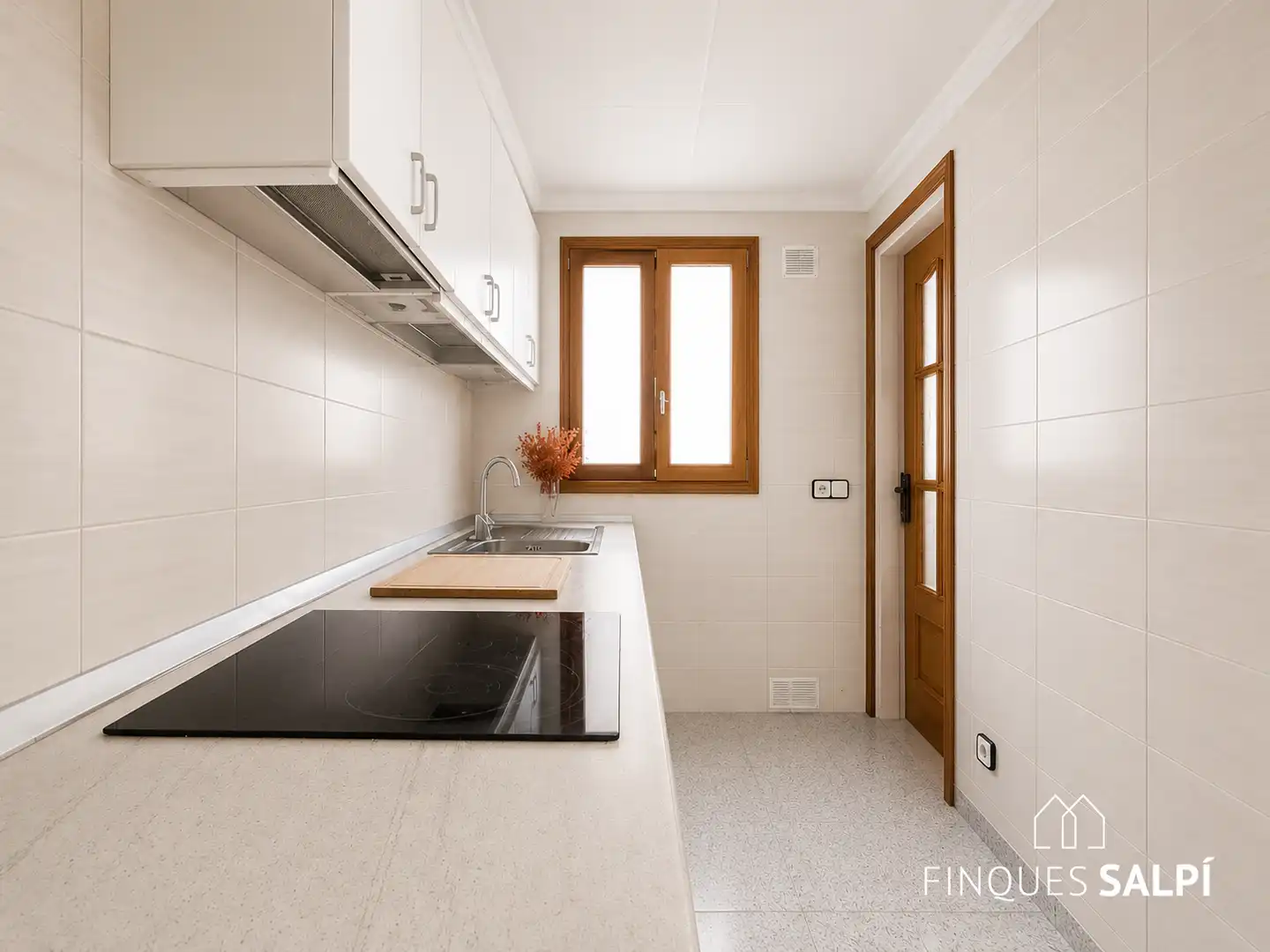 Cocina de Piso en venta en Sant Feliu de Guíxols con Calefacción, Terraza y Trastero