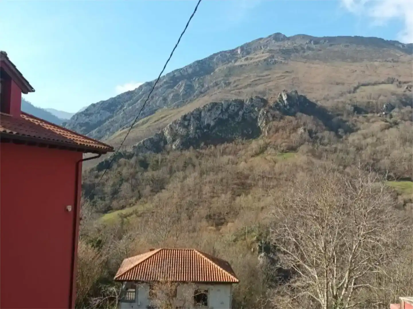 Vista exterior de Pis en venda en Ponga amb Jardí privat i Balcó