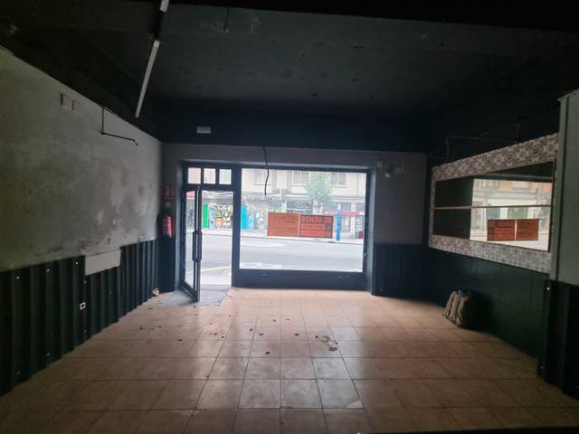 Local comercial en Venta en Calle Fuertes Acevedo, 77 en Buenavista