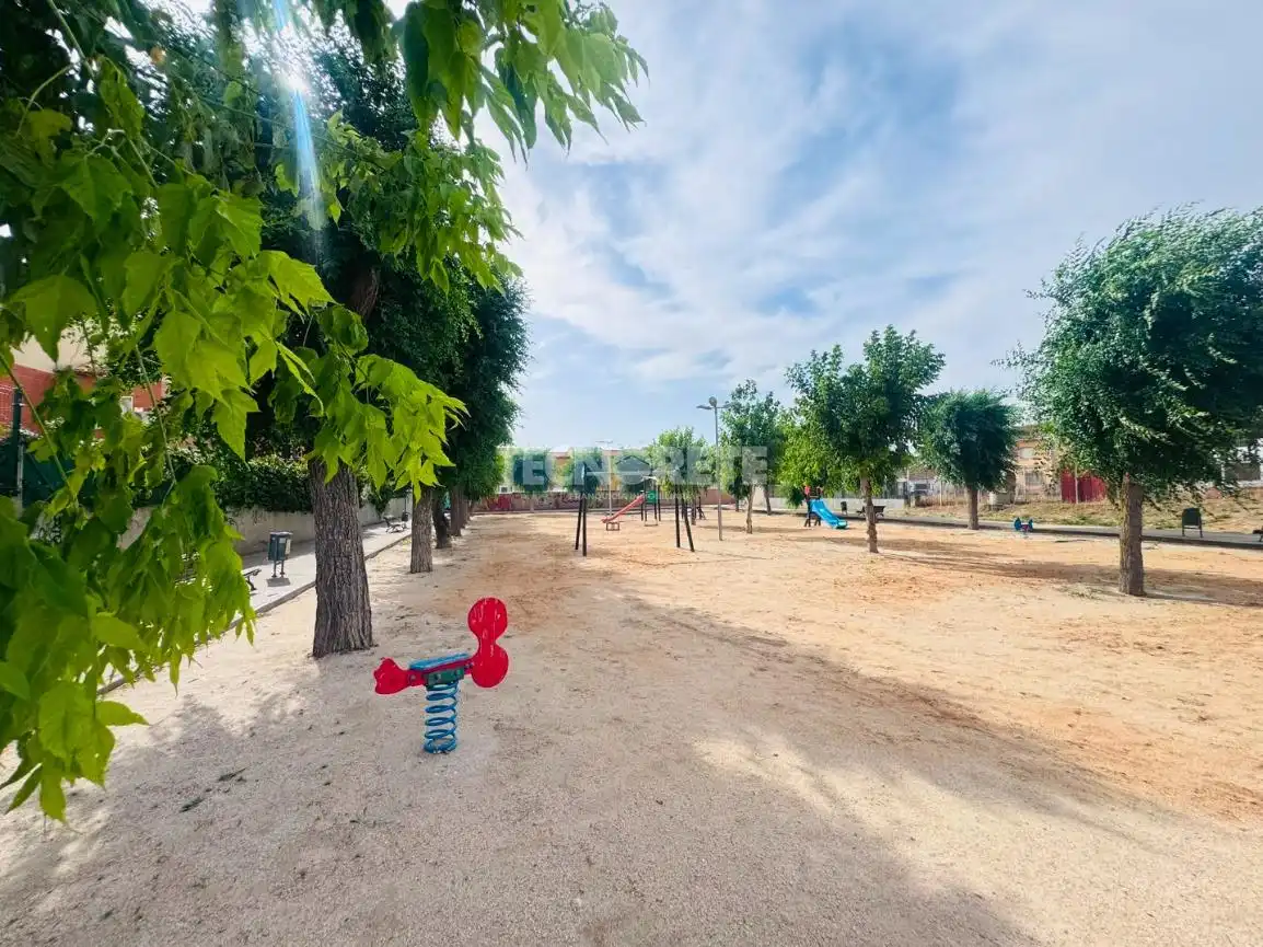 Casa adosada en venta en Magán