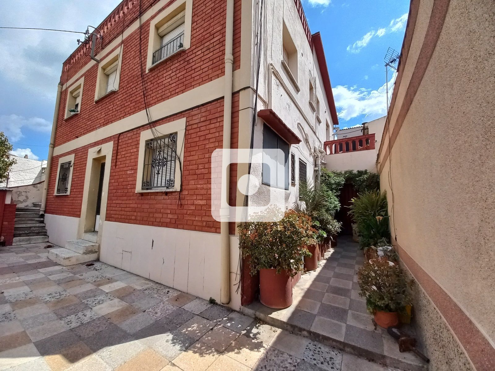 Exterior view of Building for sale in Parets del Vallès