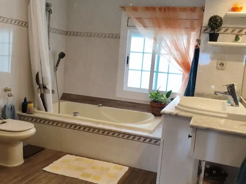 Baño de Piso en venta en Viladecans con Aire acondicionado y Balcón