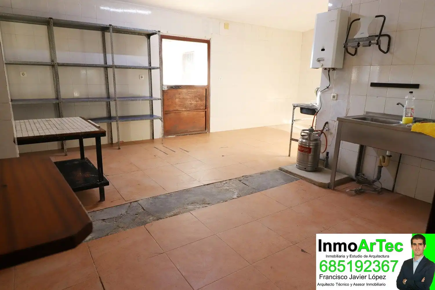 Finca rústica en venda en Montefrío amb Jardí privat, Traster i Piscina