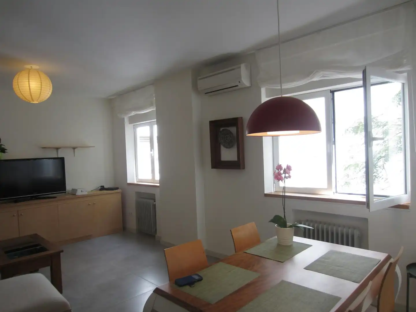 Comedor de Piso de alquiler en Madrid con Aire acondicionado, Calefacción y Jardín privado