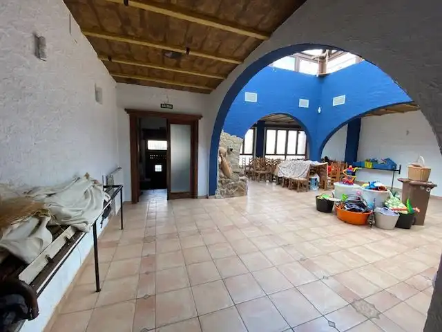 Local en venda en La Zarza (Badajoz) amb Aire condicionat, Terrassa i Moblat