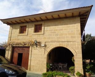 Vista exterior de Casa o xalet en venda en Ollauri amb Calefacció, Terrassa i Traster