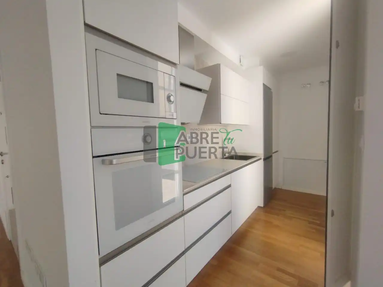 Küche von Maisonette zur Miete in Ourense Capital  mit Heizung, Abstellraum und Balkon
