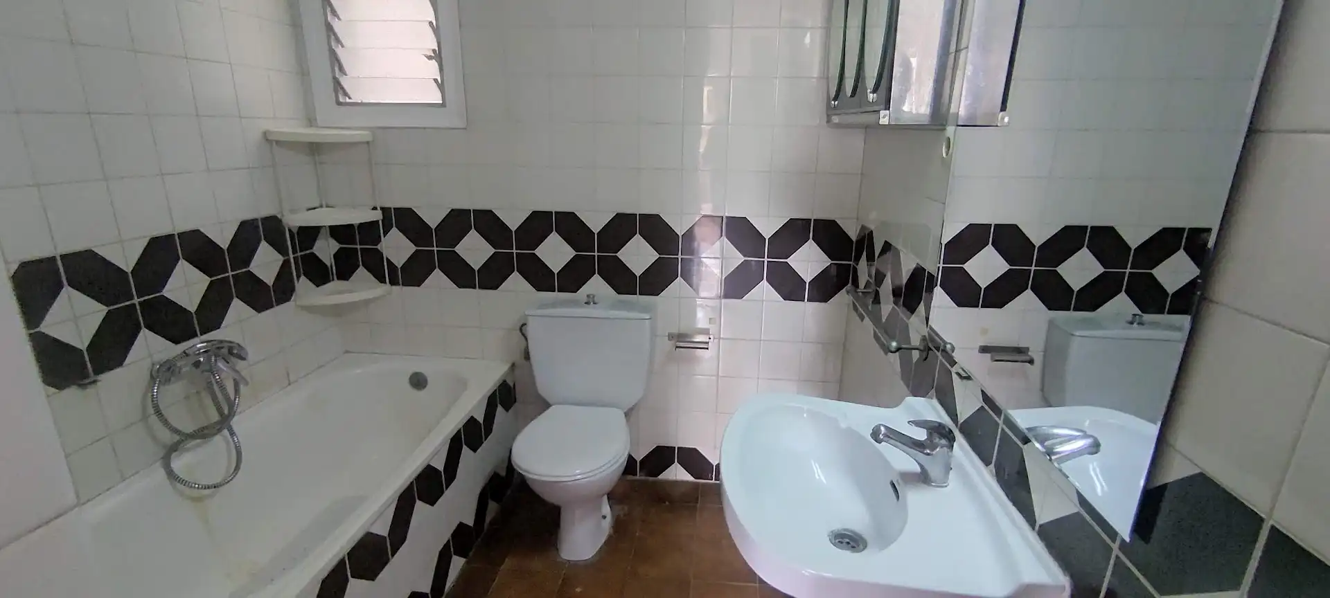 Badezimmer von Wohnung zur Miete in Horta - Guinardó