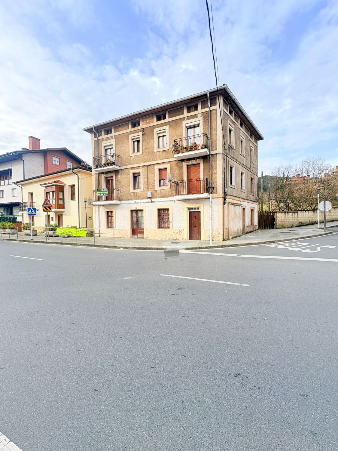 Außenansicht von Wohnung zum Verkauf in Sopuerta mit Heizung, Abstellraum und Balkon