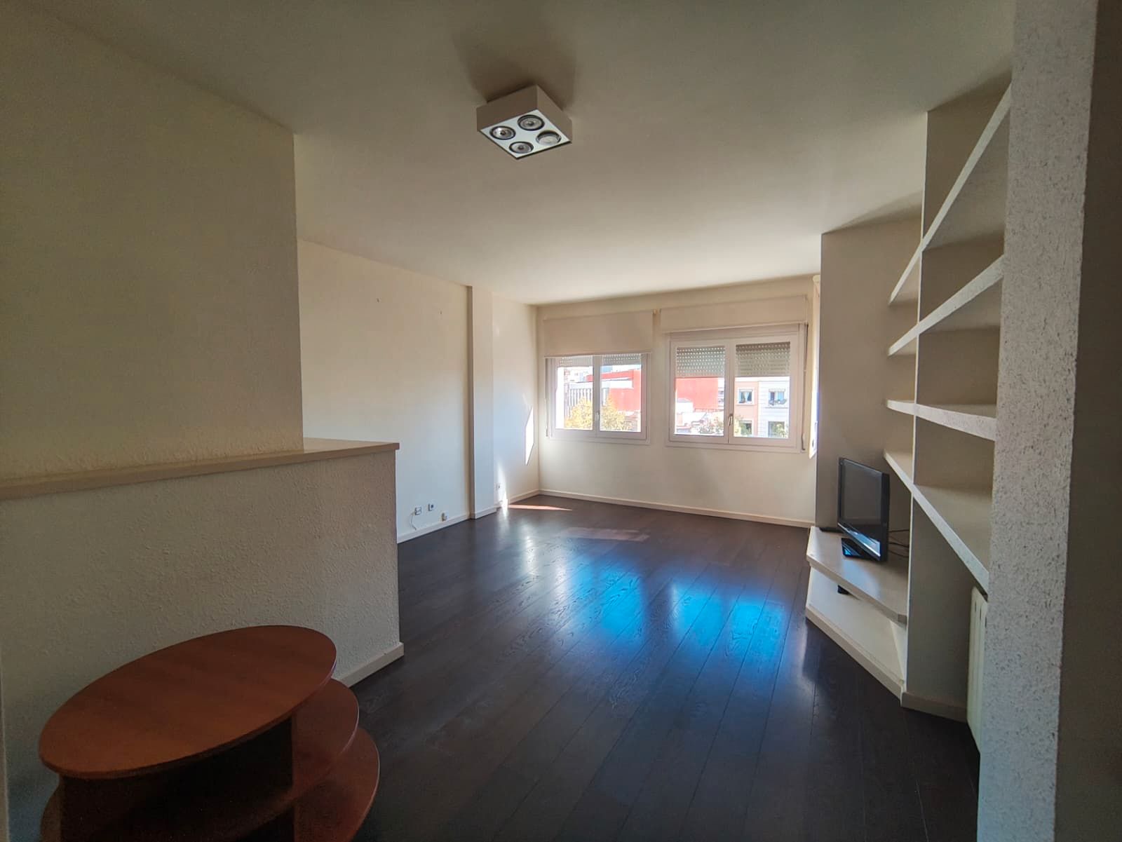 Living room of Flat to rent in  Barcelona Capital  with Air Conditioner, Heating and Parquet flooring