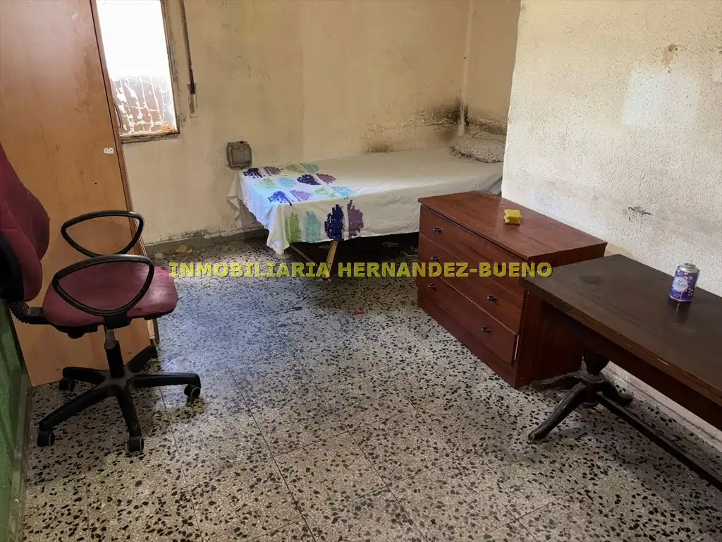 Habitación de Local en venta en Salamanca