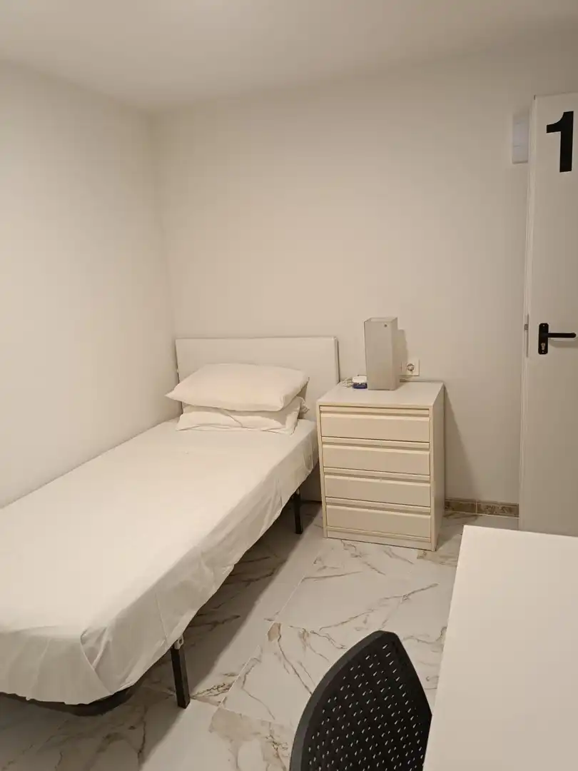 Habitación de Piso para compartir en Elche / Elx