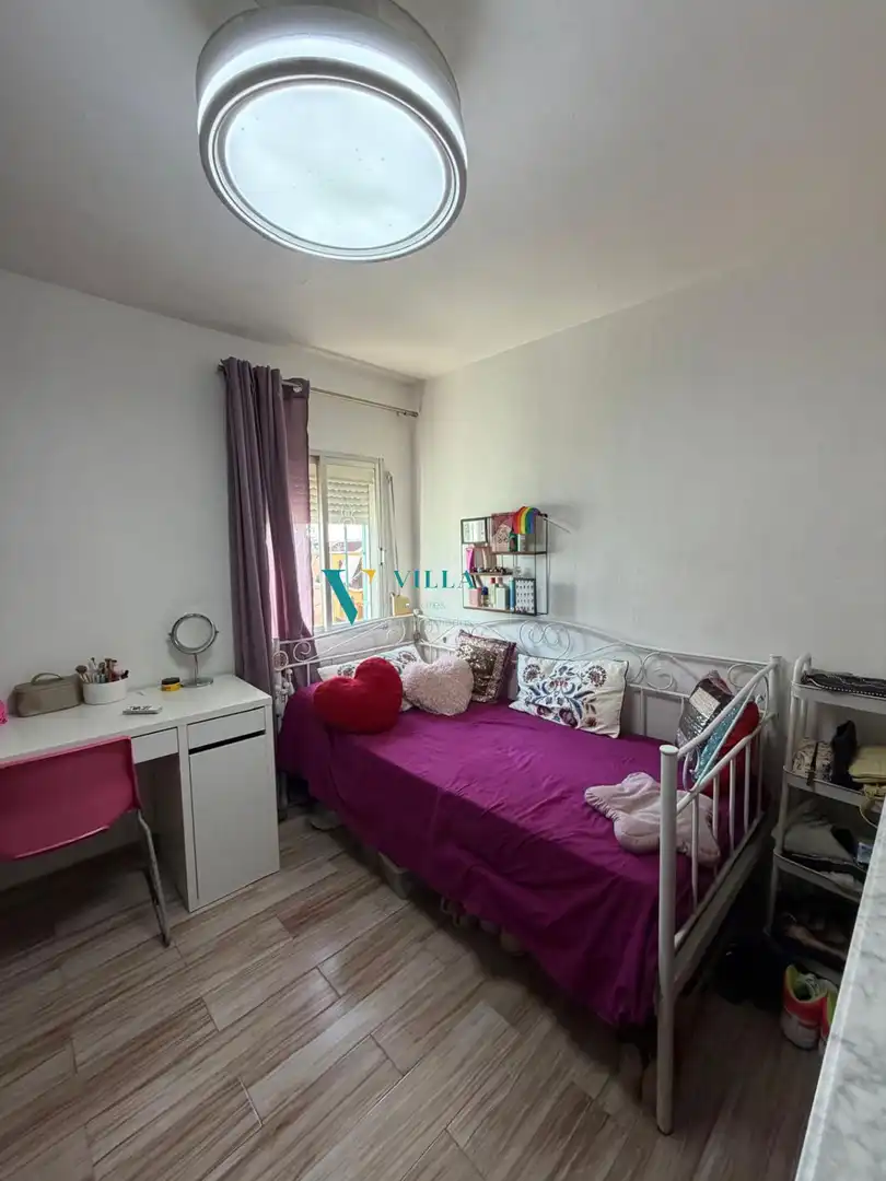 Dormitori de Casa o xalet en venda en Alcalá de Guadaira
