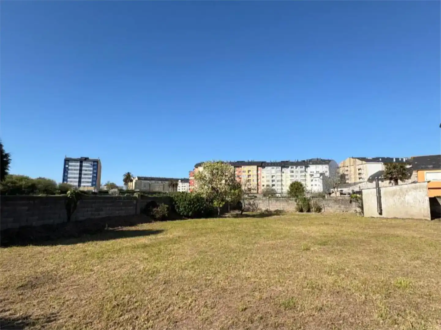 Piso en venta en Ribadeo con Jardín privado, Parquet y Trastero