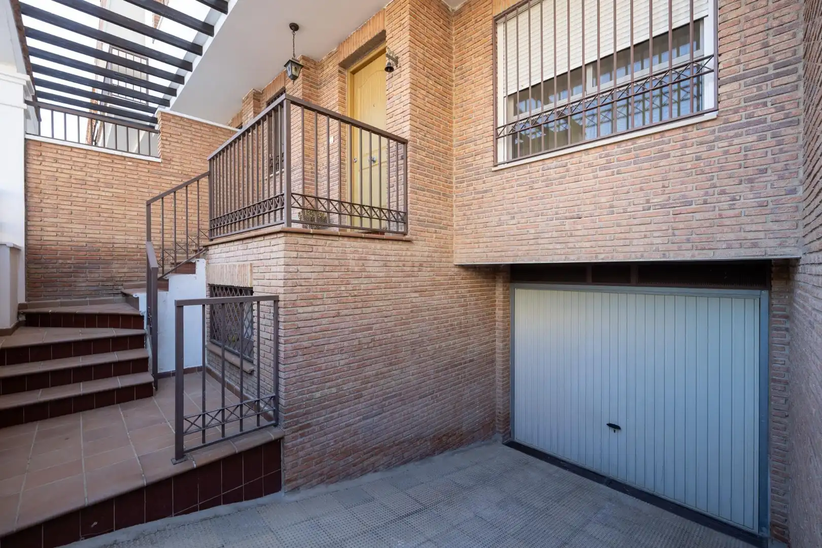 Adosado con terraza en venta en Calle ROMERO, imagen 2