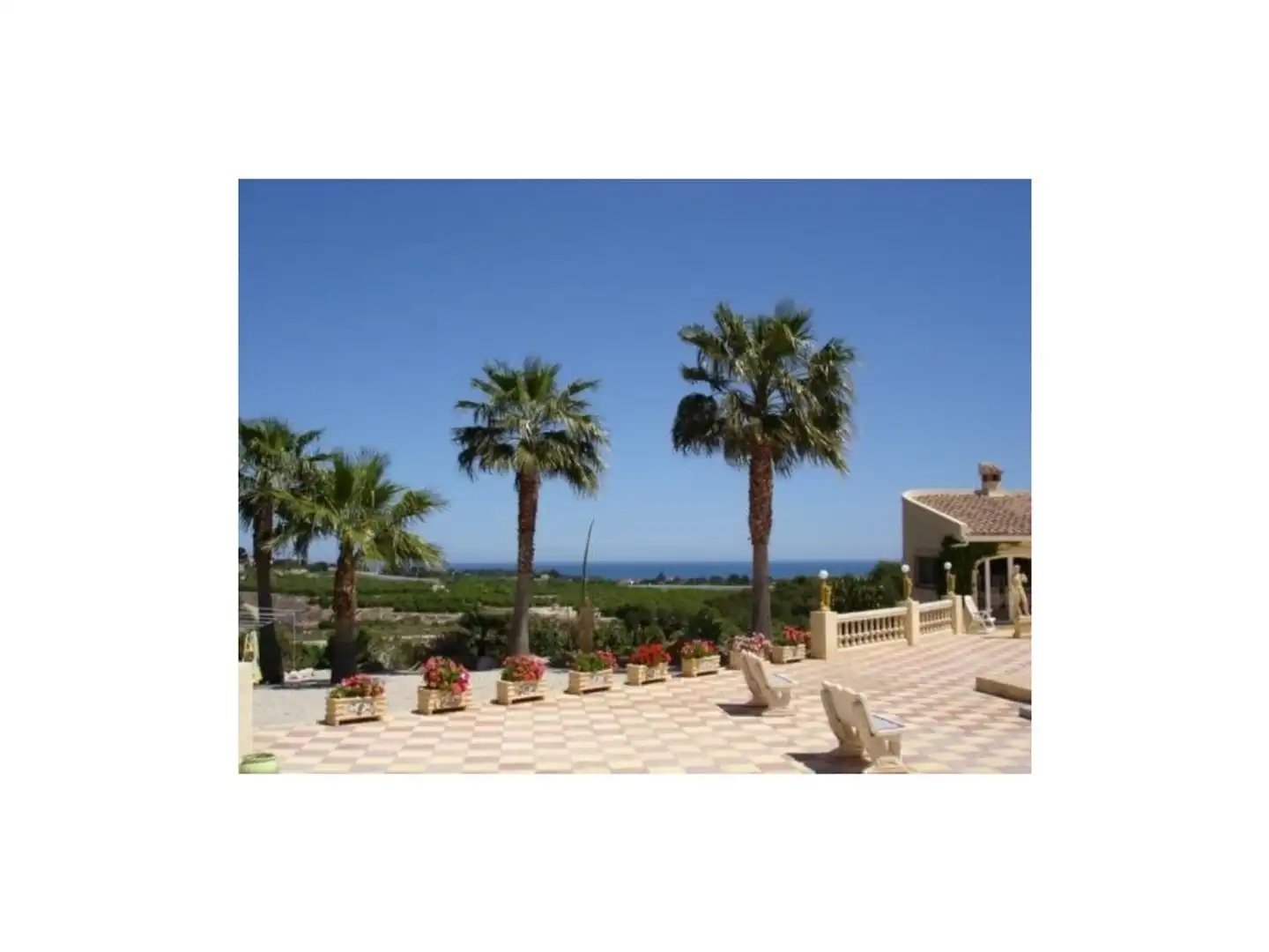 Chalet con piscina en venta en Pueblo - Urbanizaciones, imagen 3
