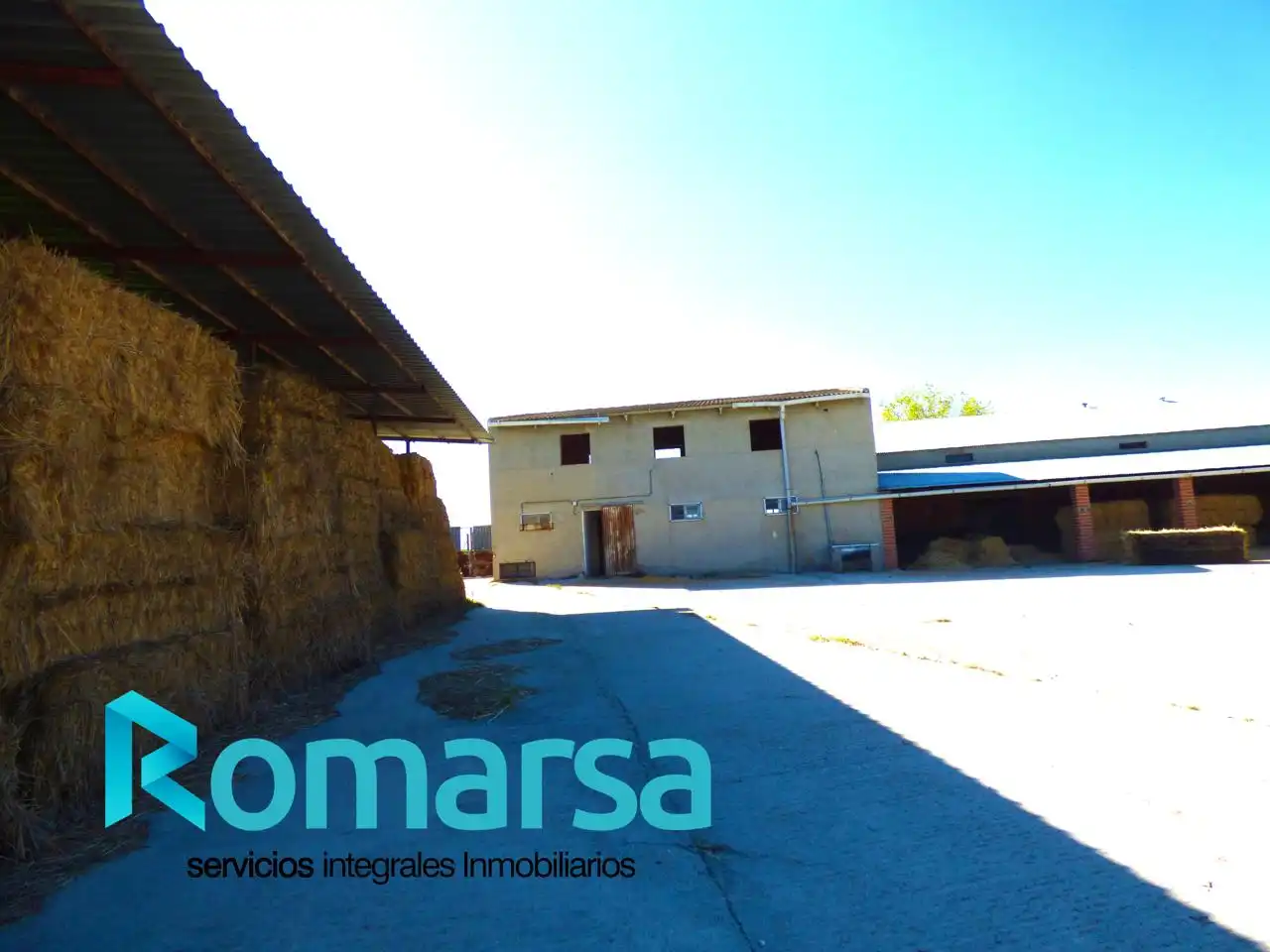 Industrial buildings for sale in Crespos, Ávila