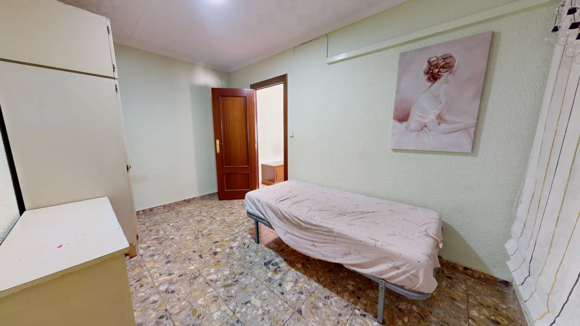 Habitación de Piso en venta en Elda