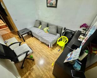 Wohnzimmer von Wohnung zum verkauf in  Madrid Capital