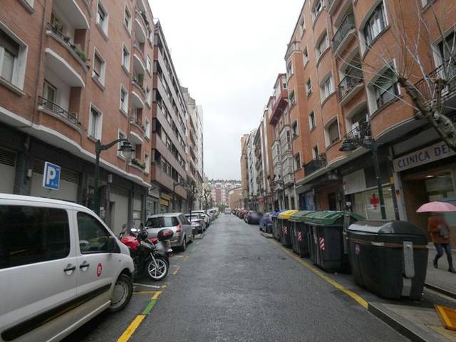 Garaje en Venta en Autonomia Kalea en Alhóndiga